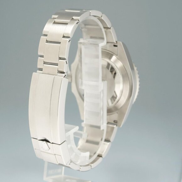 New! Rolex 41mm Submariner With Box and Papers - Picture 5 of 7